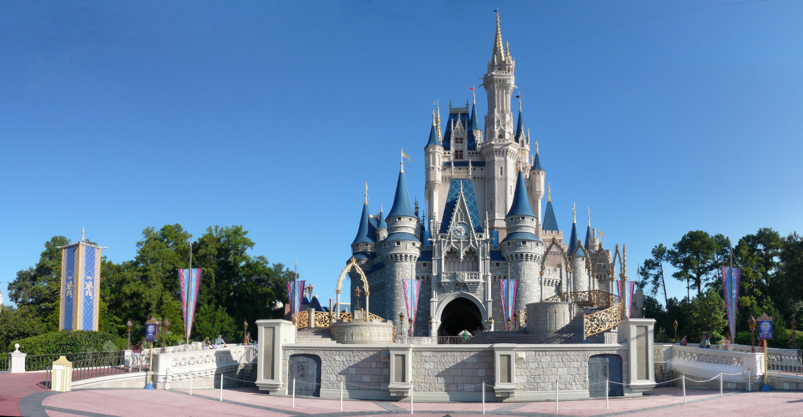 6 Reasons to Work with a Travel Agent When Planning Your Next Disney Vacation